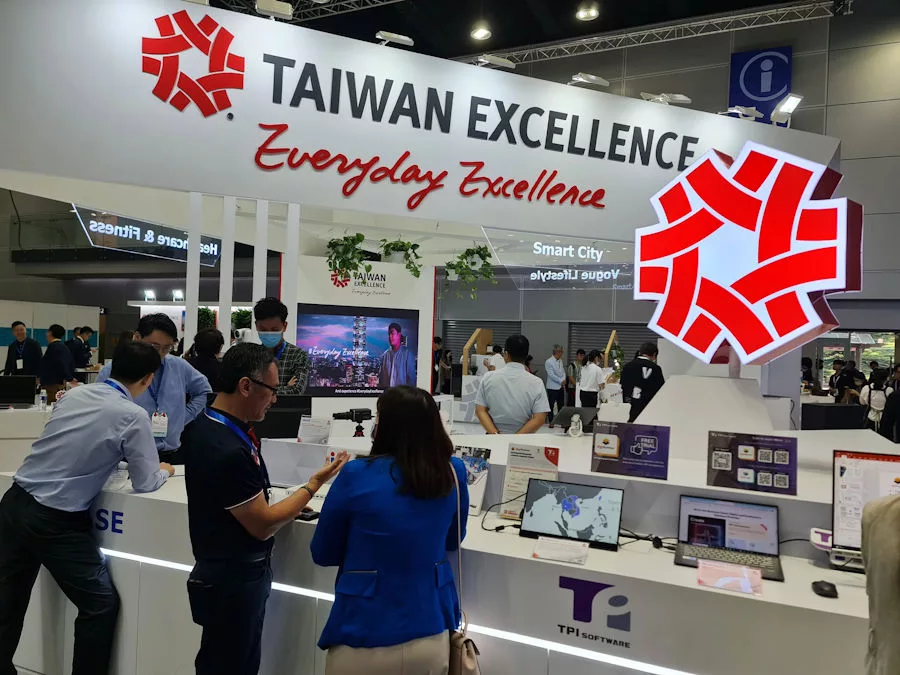 Picture 2 of Taiwan Excellence 2023 - Kuala Lumpur, Malaysia - Ecobook Workplace Management Solution